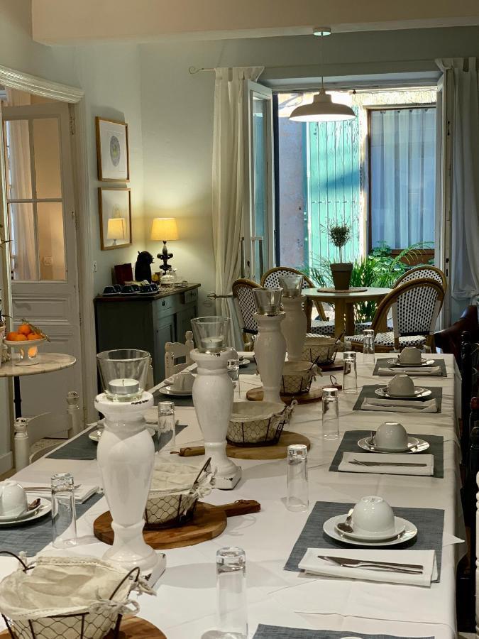 Caunes-Minervois L'Ancienne Boulangerie B&B 외부 사진